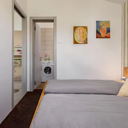 1 Bedroom Awesome In * Rovinj