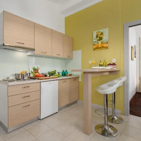 Holiday home 1 Bedroom Awesome In Rovinj