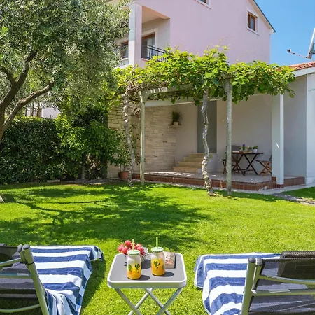 Holiday home 1 Bedroom Awesome In *