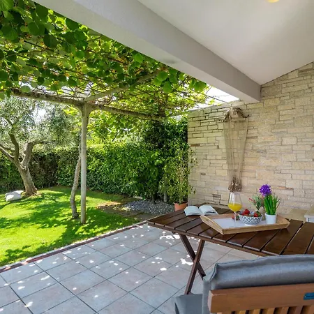 Holiday home 1 Bedroom Awesome In *