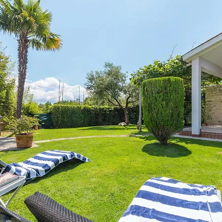 Holiday home 1 Bedroom Awesome In Rovinj