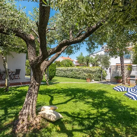 Holiday home 1 Bedroom Awesome In Rovinj