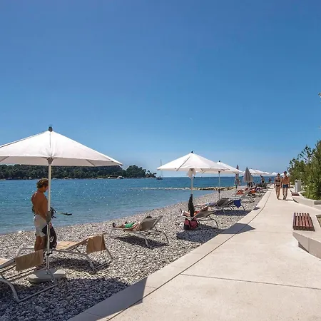 Holiday home 1 Bedroom Awesome In